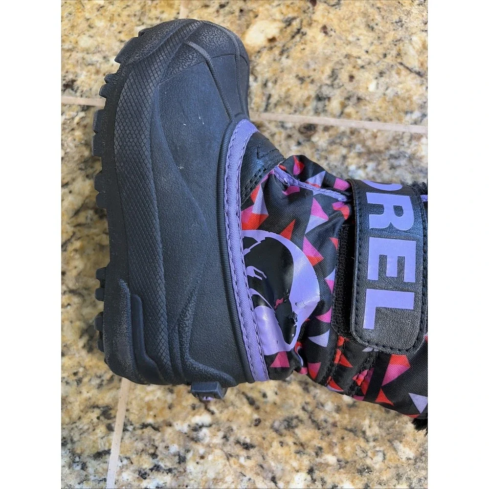 Sorel Purple/Black Geometric Commander‎ Print Faux Fur Trim Snow Boots Child 9